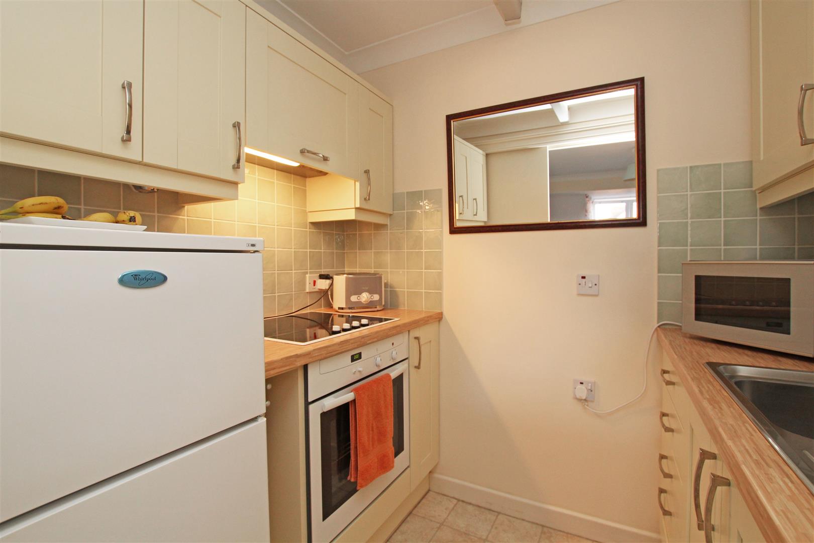 Henty Gardens, Chichester Charles Peck